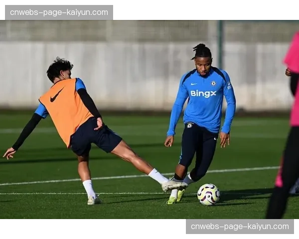 国际比赛日结束，各国国脚陆续返回俱乐部备战联赛收官阶段