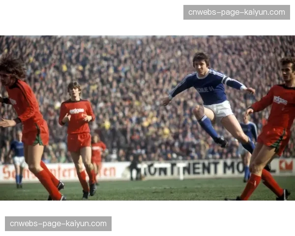 莱万特近5轮通过定位球攻入3球，占其总进球的37.5%